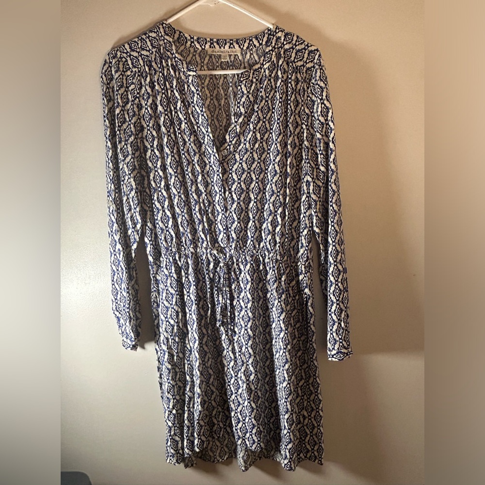 Blue and white pattern dress. Designer - Danielrainn